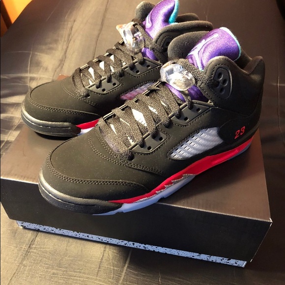 Jordan 5 - Picture 2 of 3